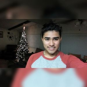 Meet your Posher, Alexis